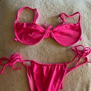 Frankies bikini set